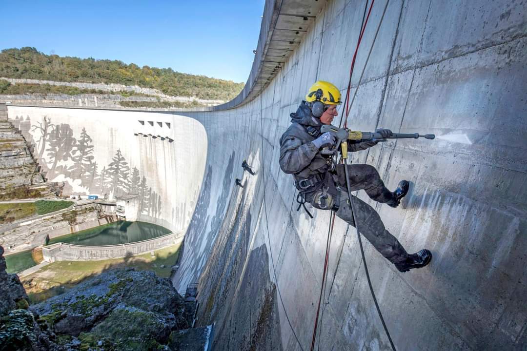 Reverse Graffiti - Industrial alpinism, Artist, Art, Graffiti, Karcher, High pressure washer, Images, Longpost