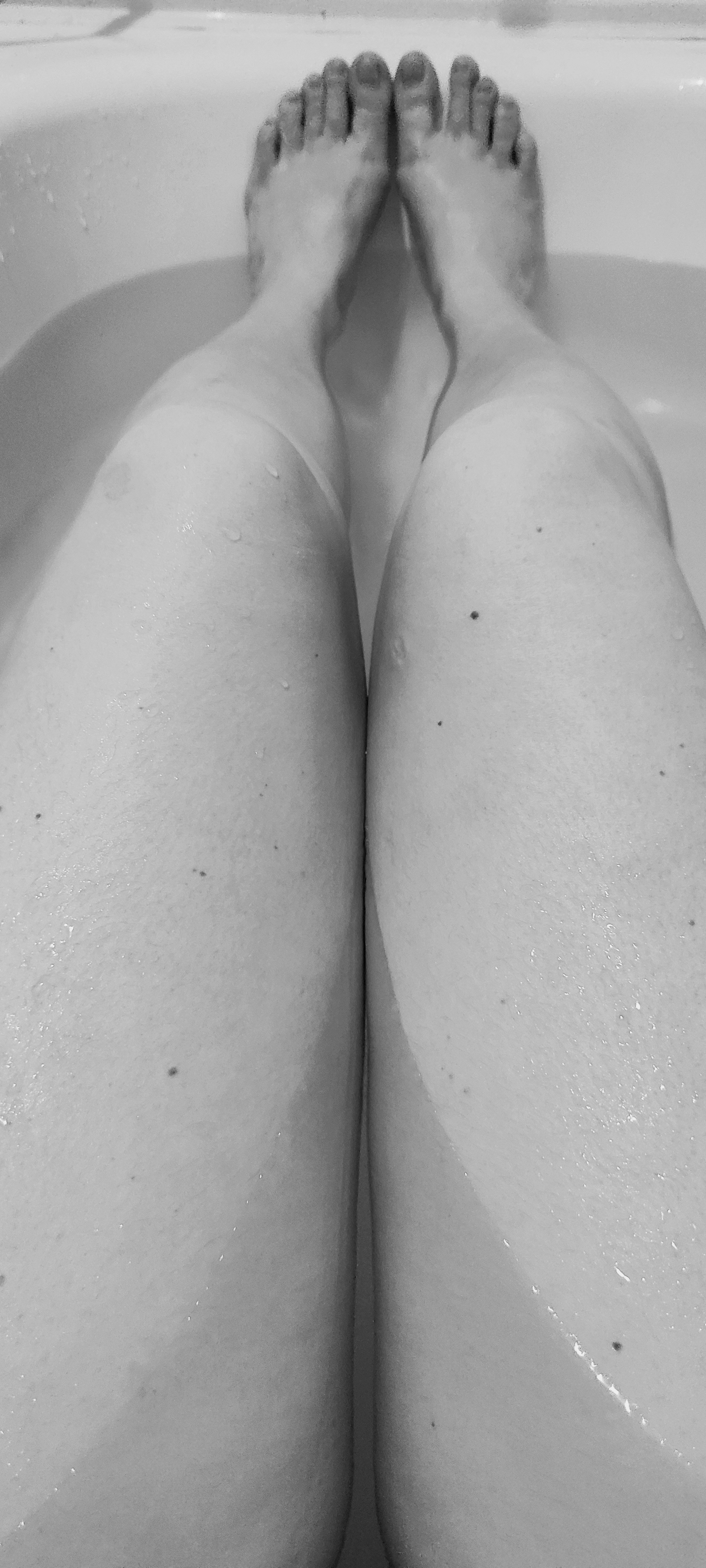 Photodefloration ... - NSFW, My, Homemade, Bath, First time, Longpost, Boobs, Foot fetish, No face