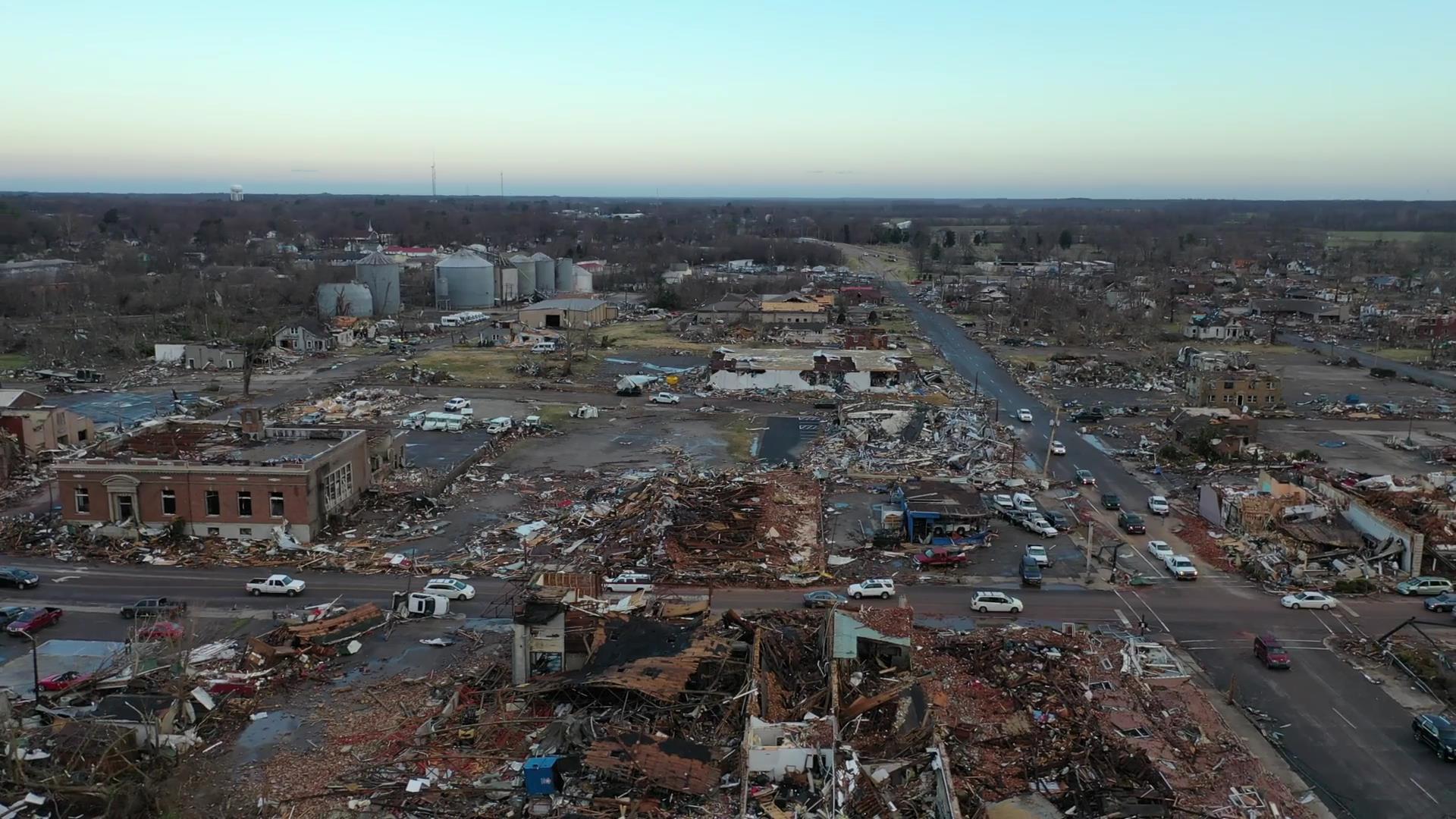 A devastating tornado in Kentucky. 11.12.2021 - USA, Tornado, Cataclysm, Hurricane, North America, The americans, State of emergency, Longpost