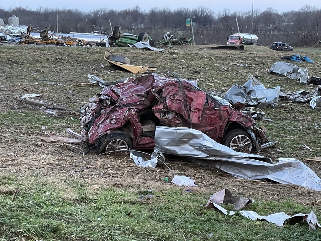 A devastating tornado in Kentucky. 11.12.2021 - USA, Tornado, Cataclysm, Hurricane, North America, The americans, State of emergency, Longpost