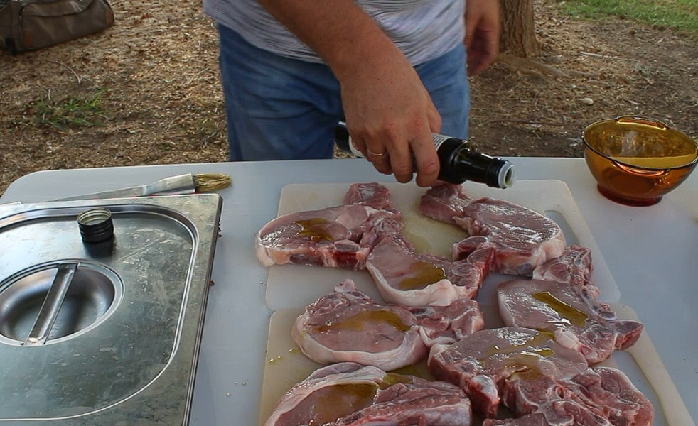 Cooking steaks. A simple, affordable recipe for everyone - My, Steak, Kitchen, Recipe, Pork, Meat, Brazier, Grill, Video, Longpost