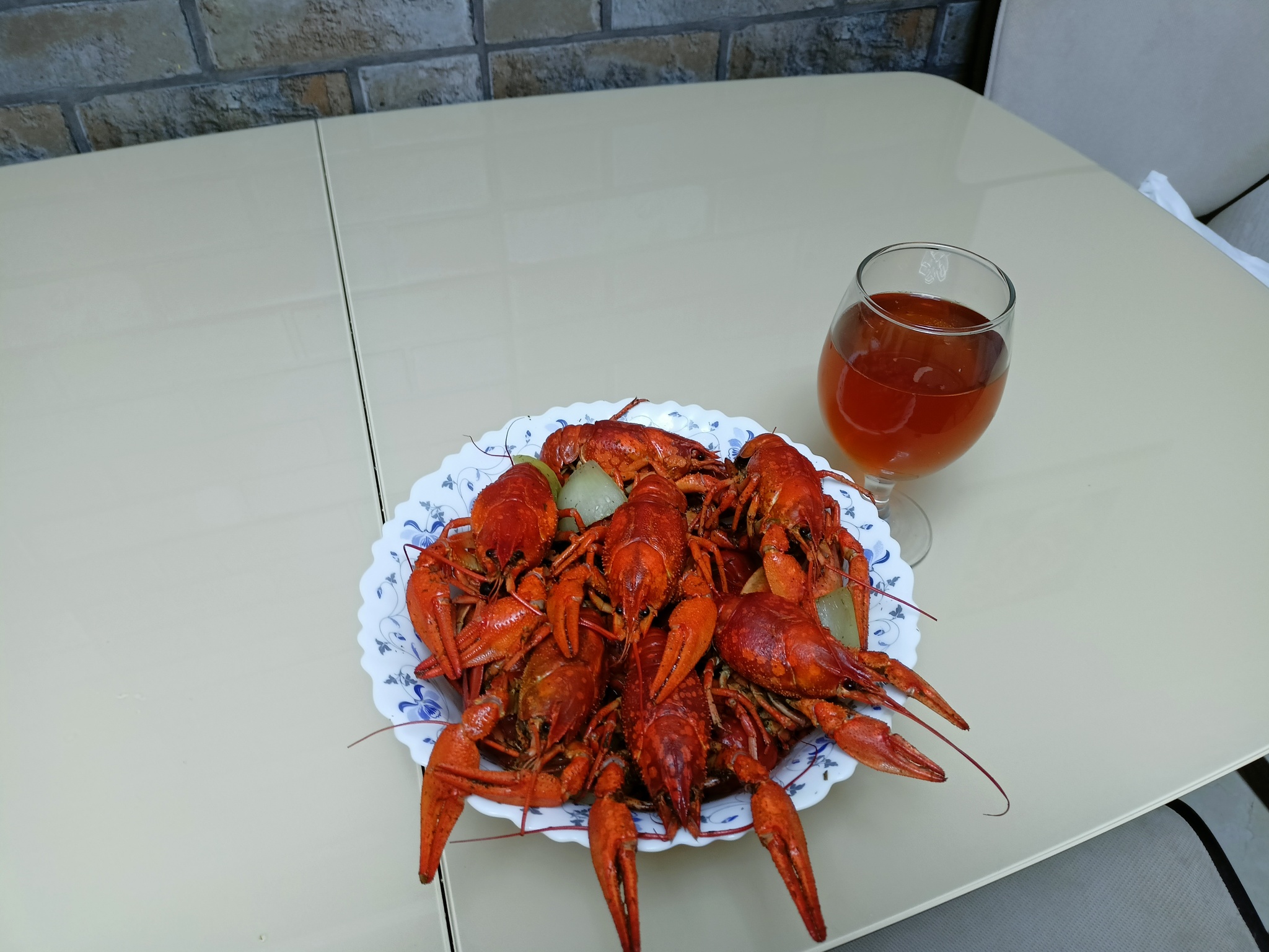 Kote and cancer - My, cat, Crayfish, Beer, Saturday, Longpost