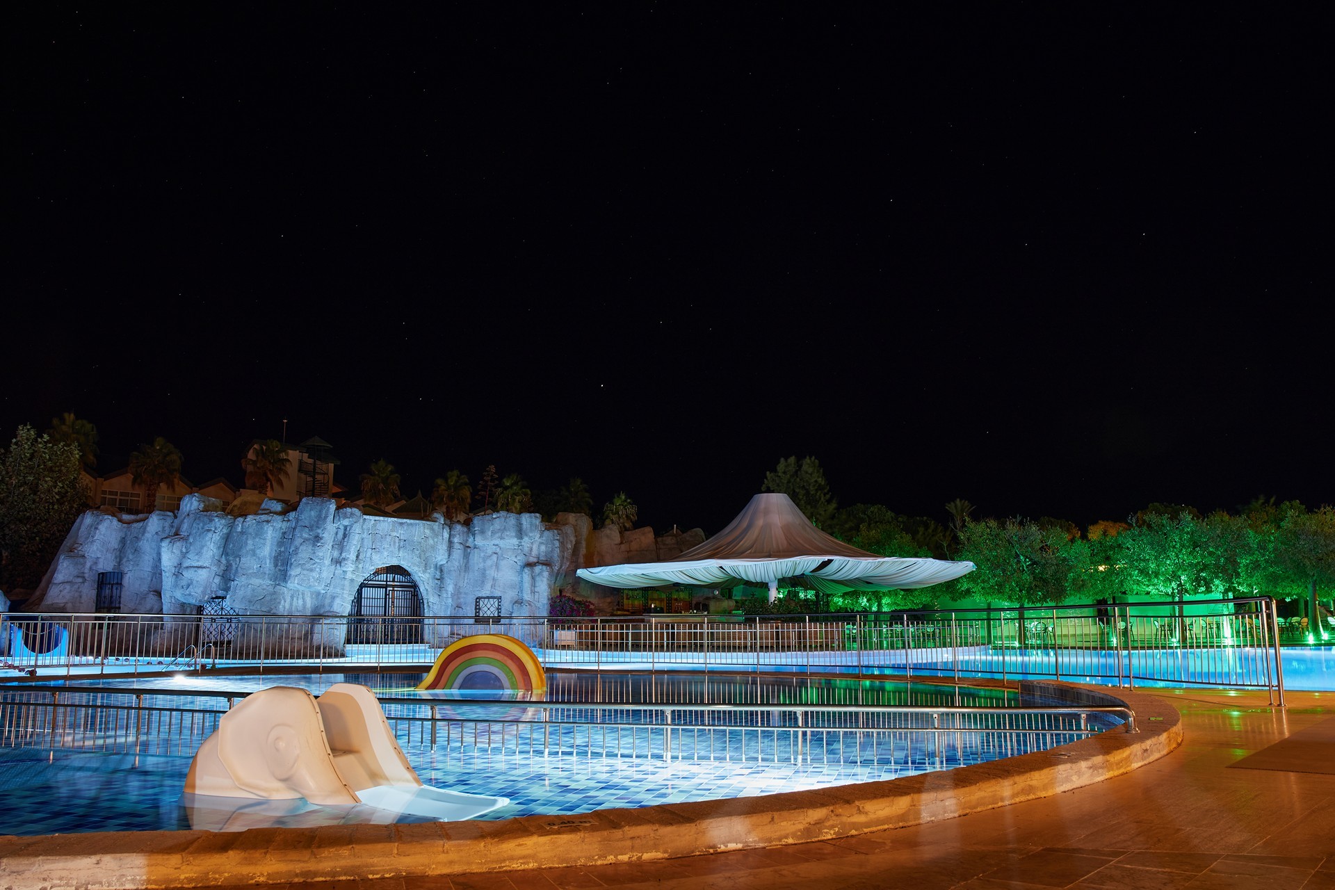 Night shooting in a resort hotel - My, The photo, Canon, Beginning photographer, Sony A7, Turkey, Night shooting, dawn, Photographer, Hotel, Longpost