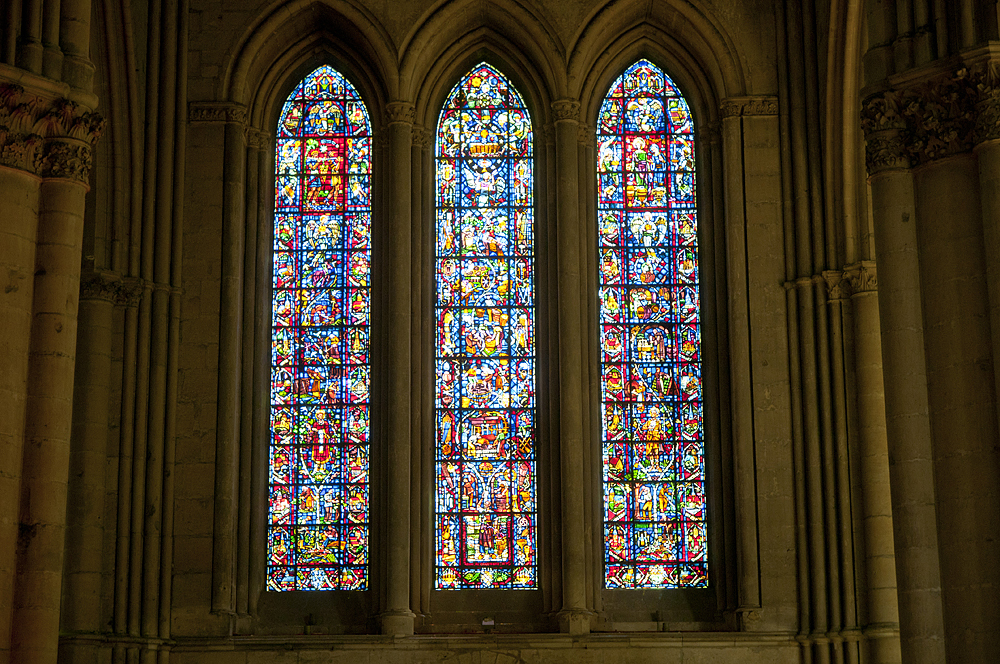 Reims, France (Champagne-Ardenne region). Part one - My, Travels, France, Reims, The cathedral, Architecture, The photo, Joan of Arc, Stained glass, Longpost