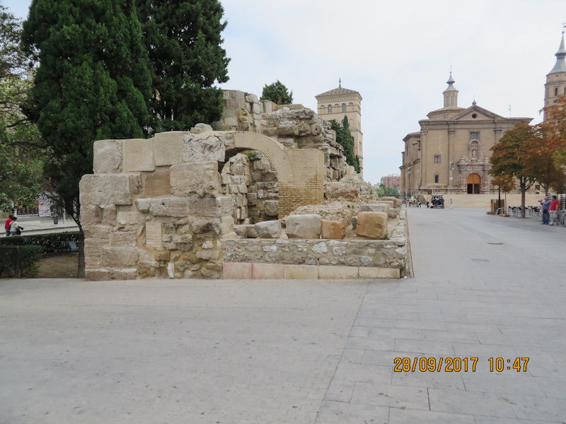 Zaragoza and old cinema - My, Spain, Zaragoza, Travels, Church, Old movies, Longpost