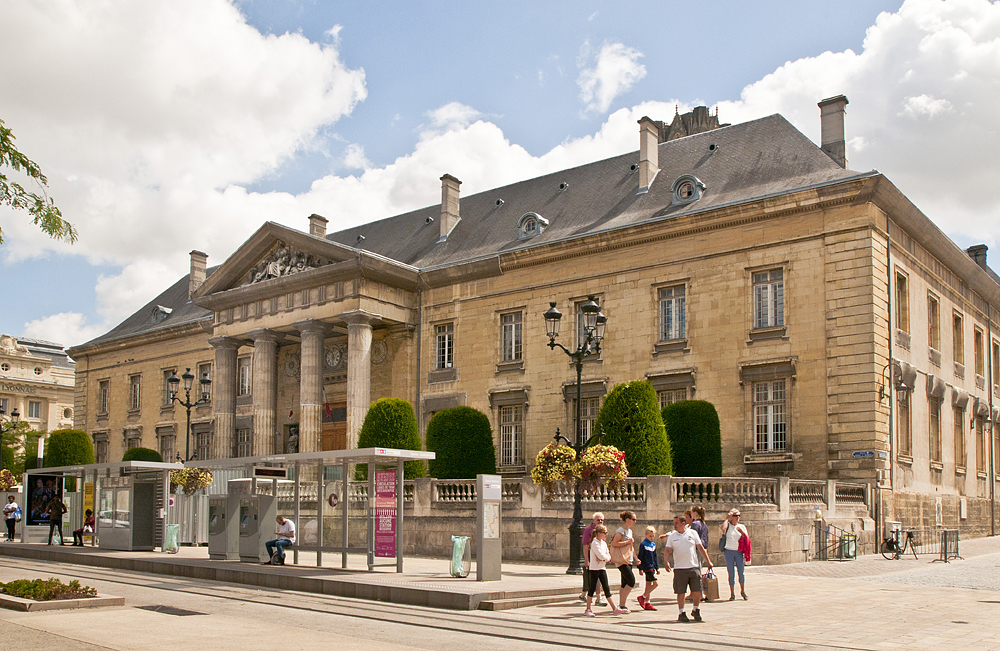 Reims, France (Champagne-Ardenne region). Part two - My, Reims, France, Champagne, Travels, Architecture, Square, Fountain, The photo, River, Longpost