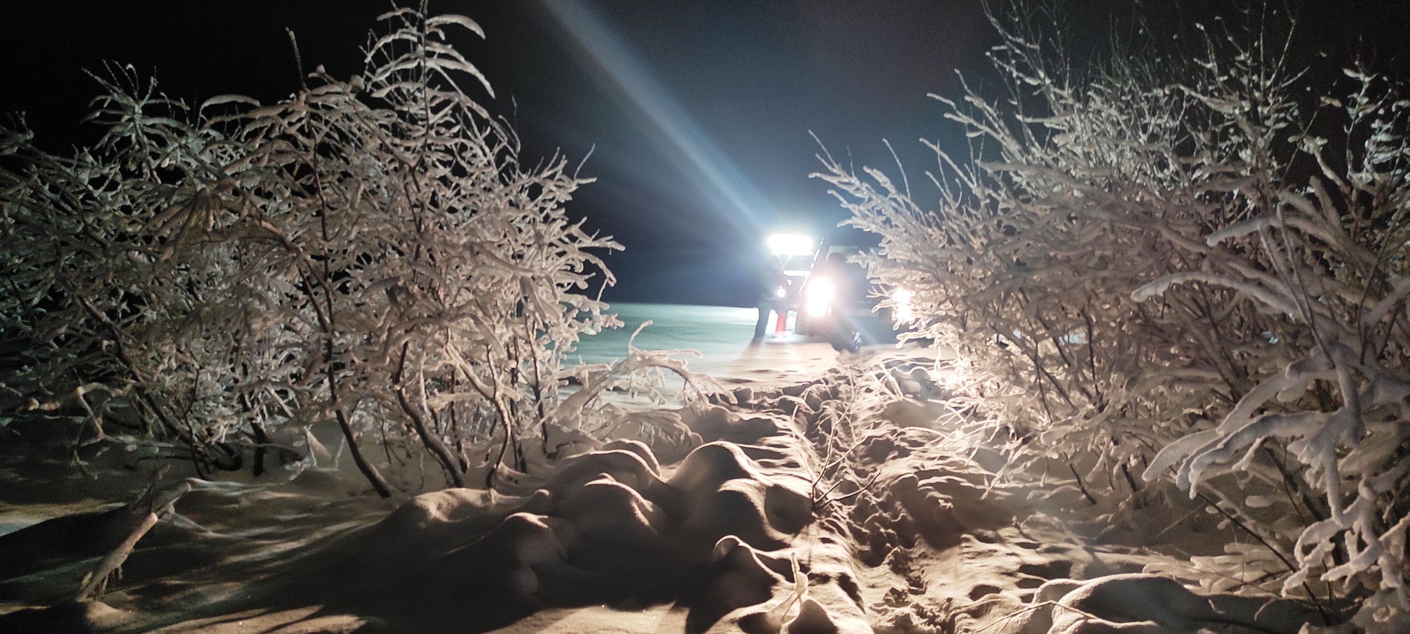 An interesting new route away from the city. Patrol Y61 fell into a swamp. 4x4. TumbleweedKolsky - My, Nissan Patrol, Auto, Snow, Winter, Kola Peninsula, Car, freezing, Ice, North, 4x4, Off road, Offroad, Video, Longpost