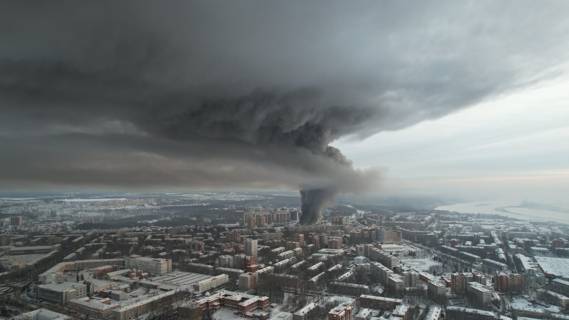 Пожар в ТЦ Лента, Томск. Апокалиптичное фото с места событий - Пожар, Фотография, Новости, Длиннопост, Гипермаркет Лента