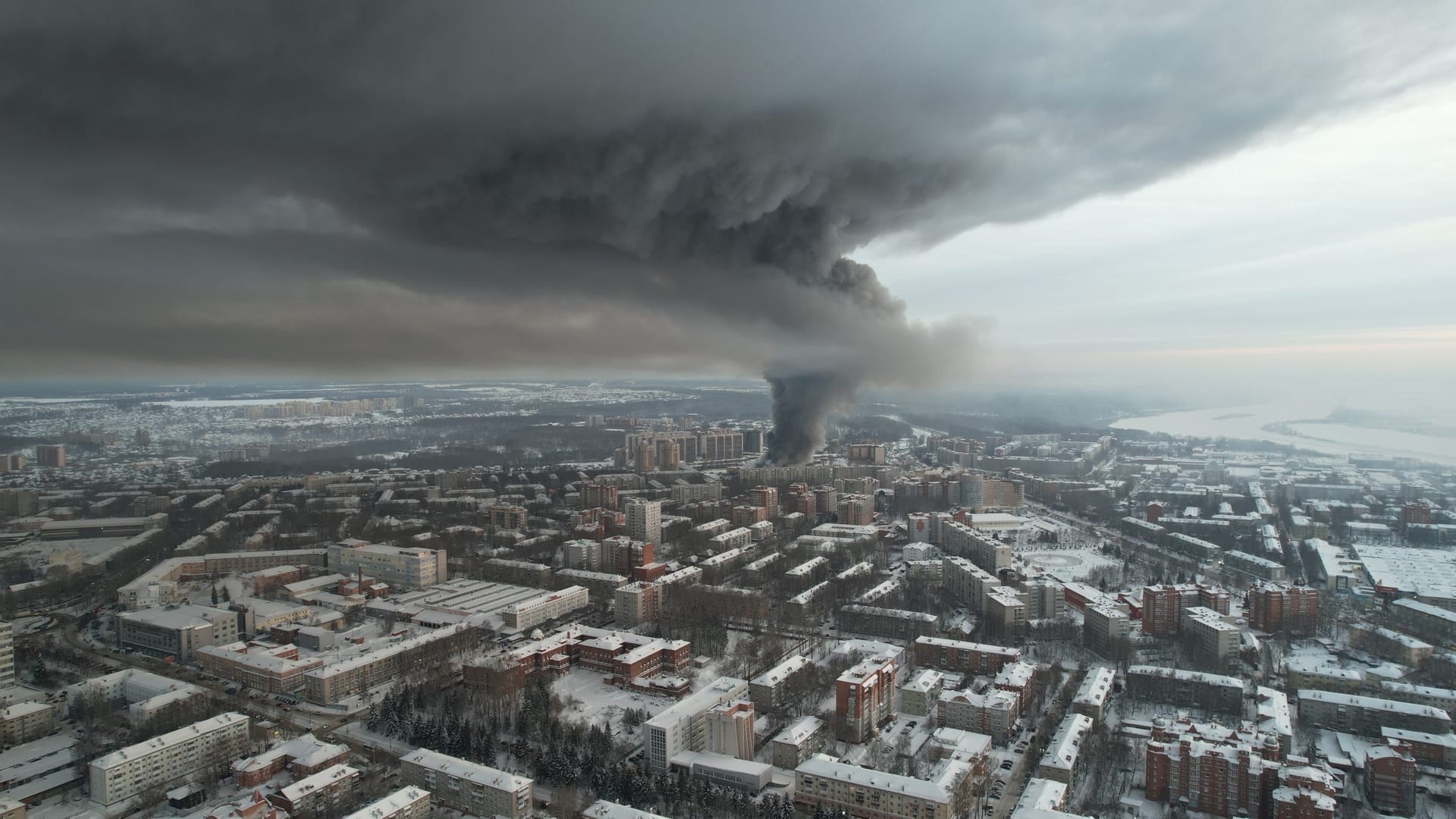 Пожар в ТЦ Лента, Томск. Апокалиптичное фото с места событий - Пожар, Фотография, Новости, Длиннопост, Гипермаркет Лента