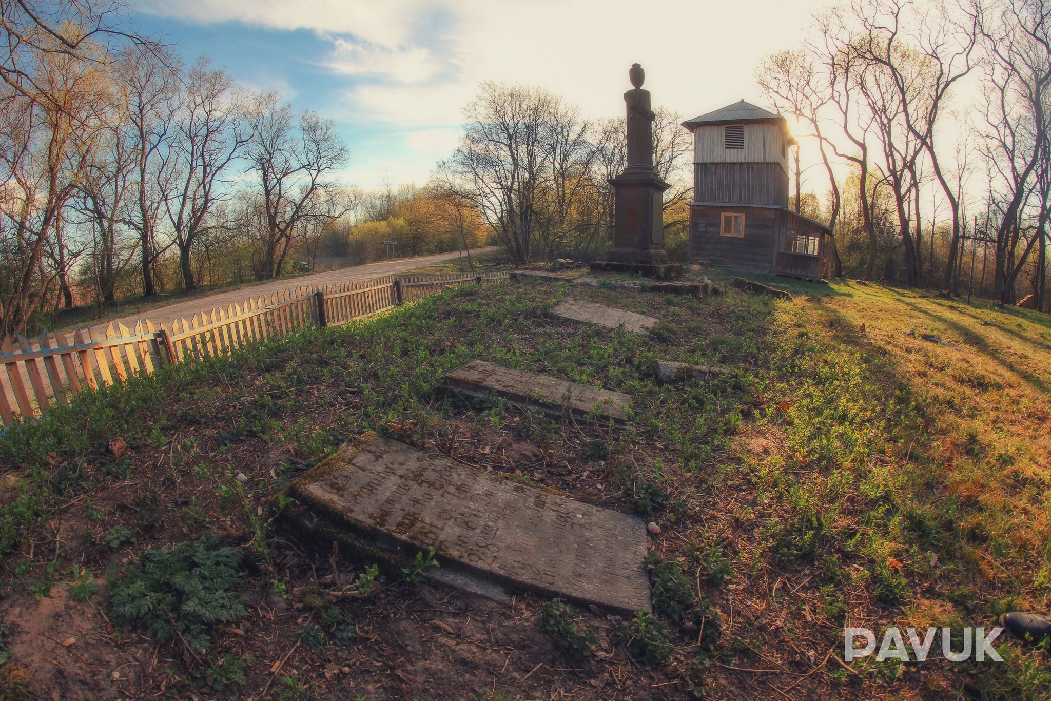 Old Catholic cemetery. Kobrin district, Kivatichi village - My, Cemetery, Story, Catholic Church, Abandoned, Travels, Village, Sunset, The photo, Gothic, Chapel, Republic of Belarus, Longpost