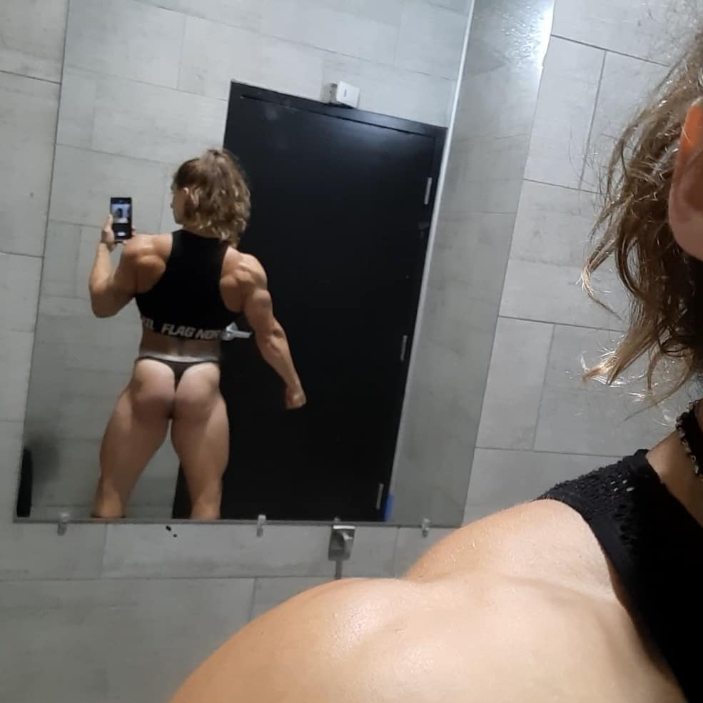 Lolo (@ lolo.muscle) - NSFW, Girls, Strong girl, Sports girls, Bodybuilders, Body-building, Sleep-Sleep, Longpost