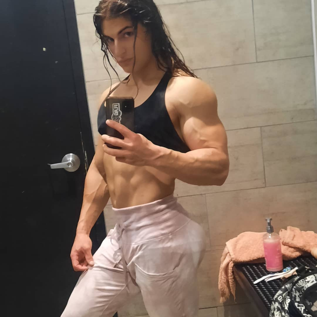 Lolo (@ lolo.muscle) - NSFW, Girls, Strong girl, Sports girls, Bodybuilders, Body-building, Sleep-Sleep, Longpost