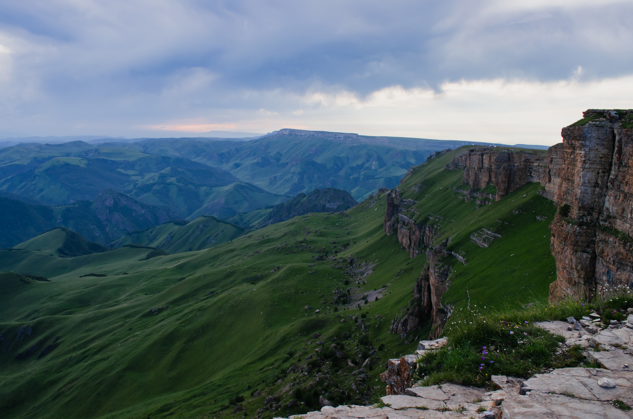 Bermamyt # 2 and a trip to the city of the dead Eltyubu - My, Travel across Russia, Travels, The mountains, Nature, Landscape, Bermamyt plateau, Road trip, Tourism, Mountain tourism, Hike, Chegem gorge, Waterfall, The nature of Russia, Video, Longpost