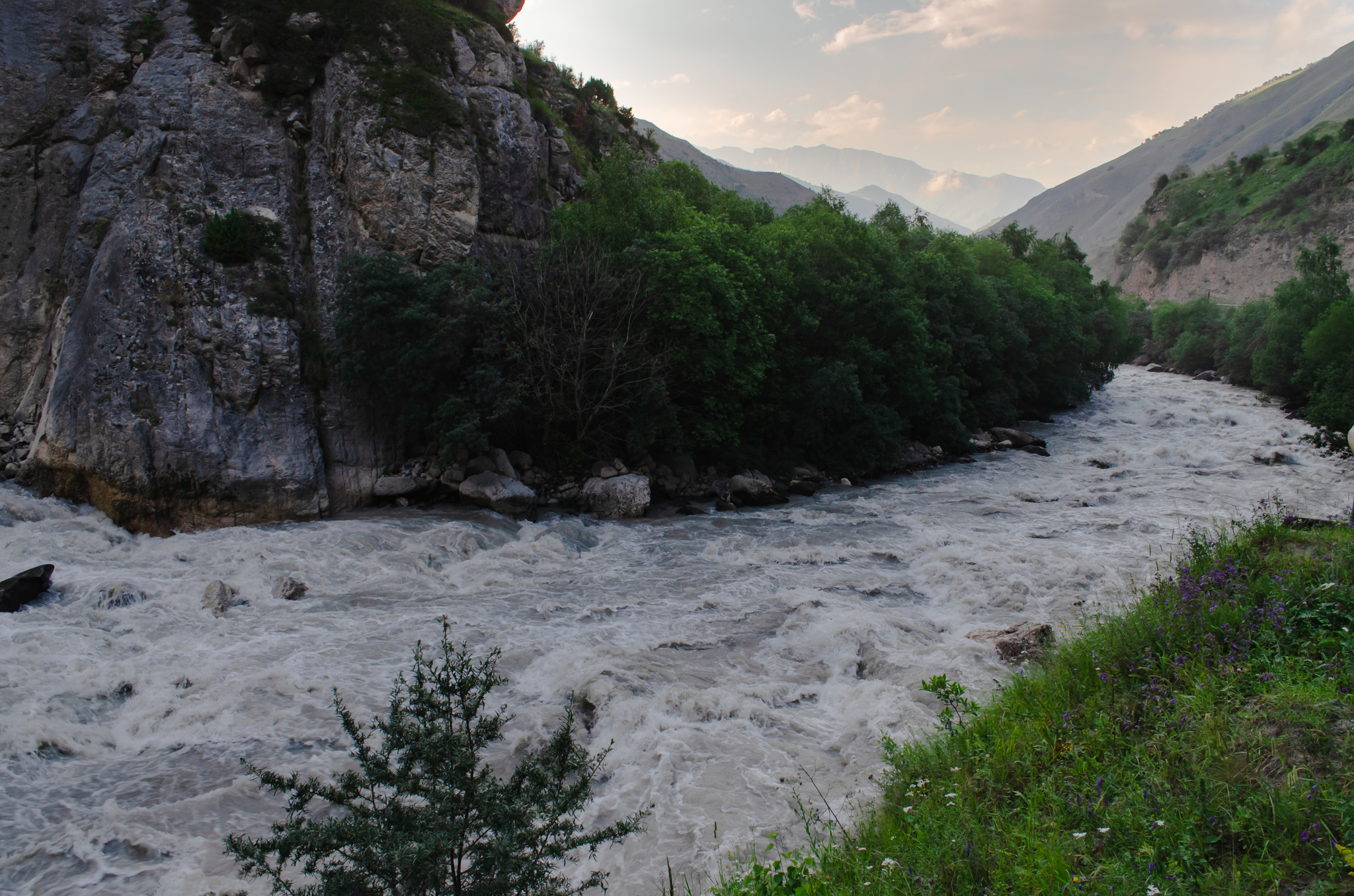 Bermamyt # 2 and a trip to the city of the dead Eltyubu - My, Travel across Russia, Travels, The mountains, Nature, Landscape, Bermamyt plateau, Road trip, Tourism, Mountain tourism, Hike, Chegem gorge, Waterfall, The nature of Russia, Video, Longpost