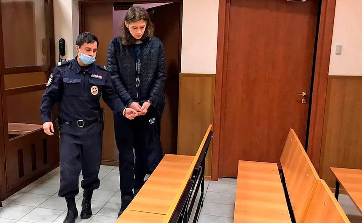 19-year-old Matvey Yuferov, who relieved himself of his need on a stand with a portrait of a WWII veteran, was sent to a colony for 4 years - Moscow, news, Court, The Great Patriotic War, Criminal case, The crime, Nazism, Sentence