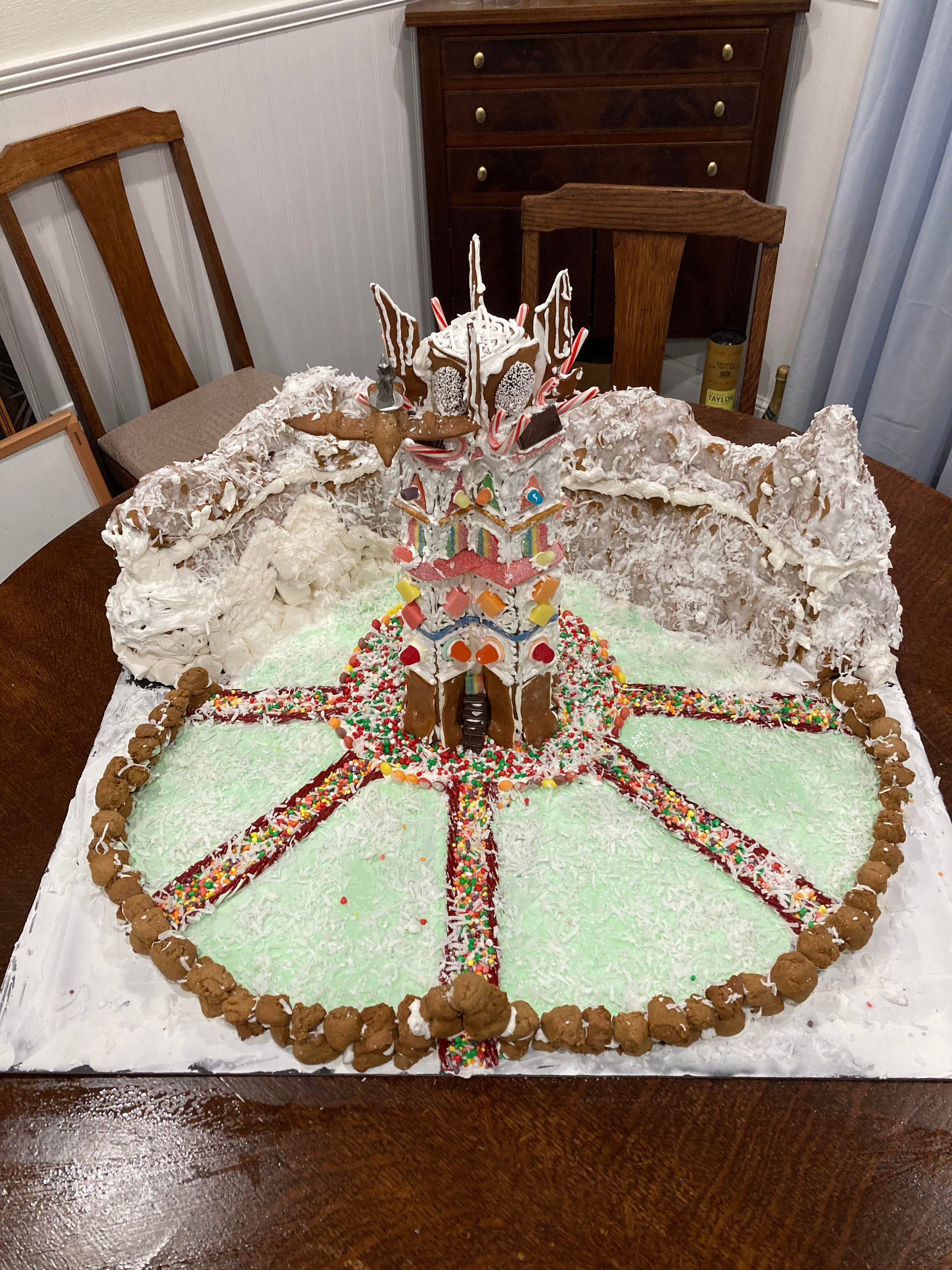 is this a gingerbread house? is the gingerbread Isengard - Lord of the Rings, Isengard, Gingerbread