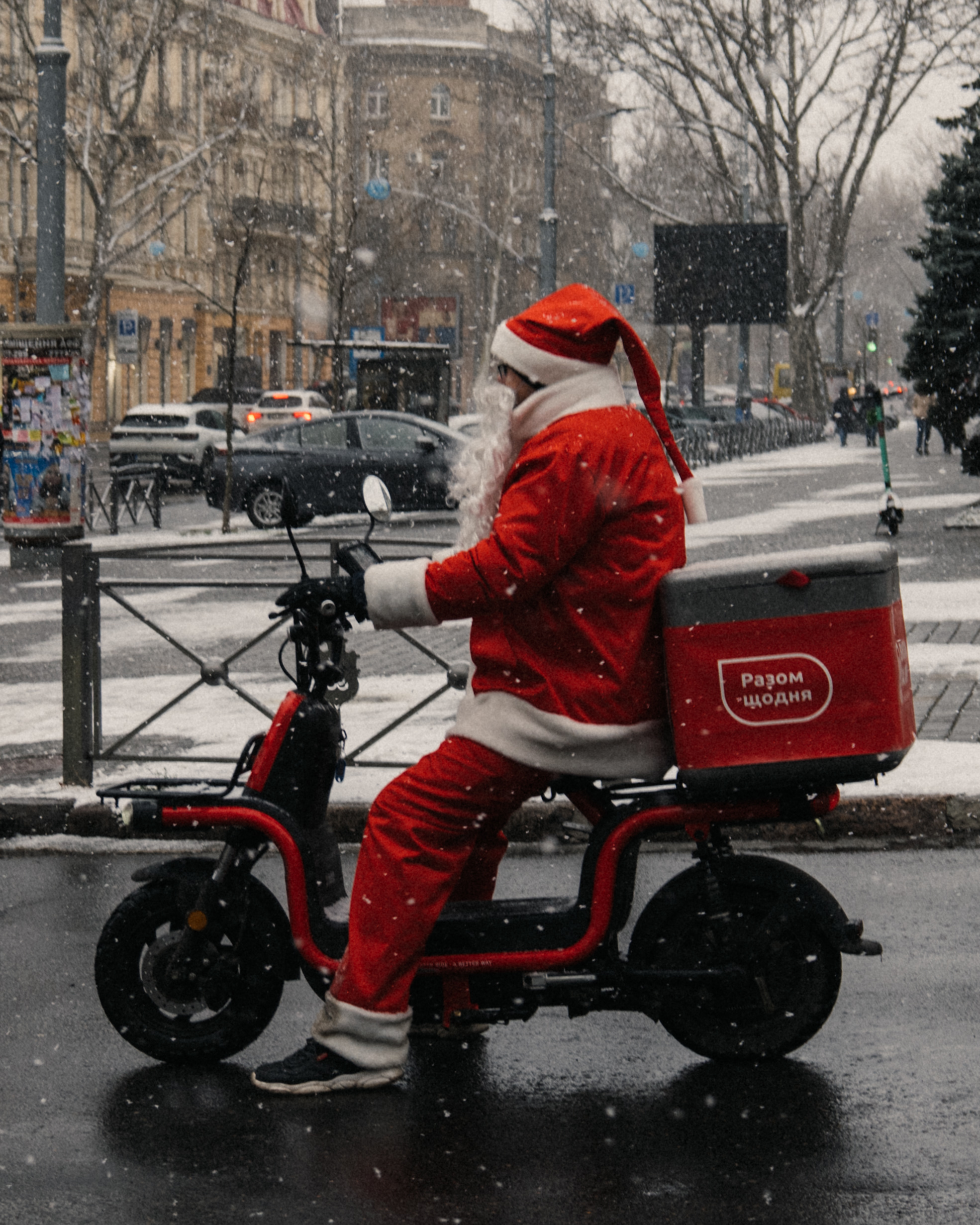 The holiday is coming - My, The photo, Street photography, Odessa, New Year