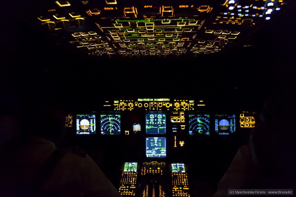 Cab views A321 - My, Aviation, Flight, Airplane, Air Astana, Airbus A321, Longpost