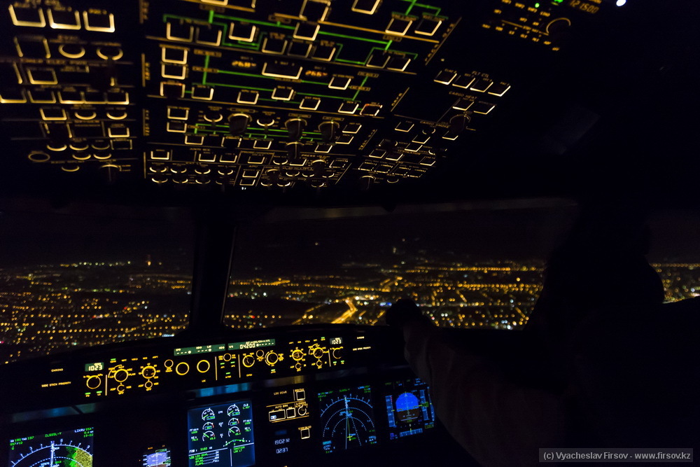 Cab views A321 - My, Aviation, Flight, Airplane, Air Astana, Airbus A321, Longpost