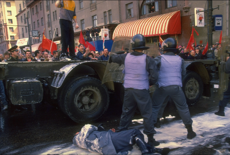 1 мая 1993. Забытая война - Политика, Столкновение, Митинг, Россия, СССР, Фотография, Негатив, Кровь, Длиннопост