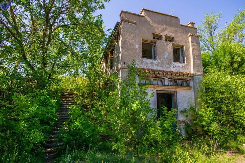 Attention, says Moscow! an abandoned bunker from where Levitan's messages were broadcast to the whole USSR - Bunker, Abandoned, Radio, Yuri Levitan, the USSR, Yandex Zen, Longpost