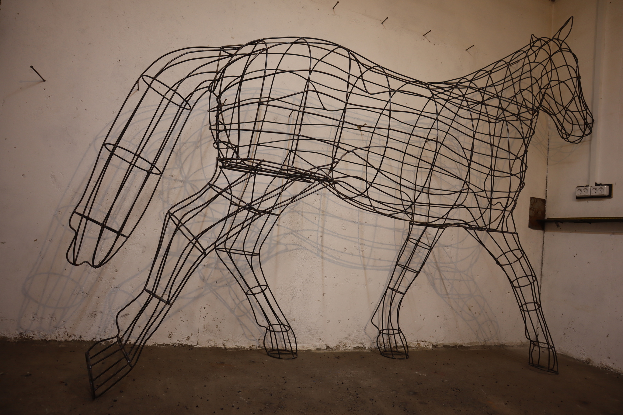 Лошадь из проволоки по чертежам своими руками | Пикабу