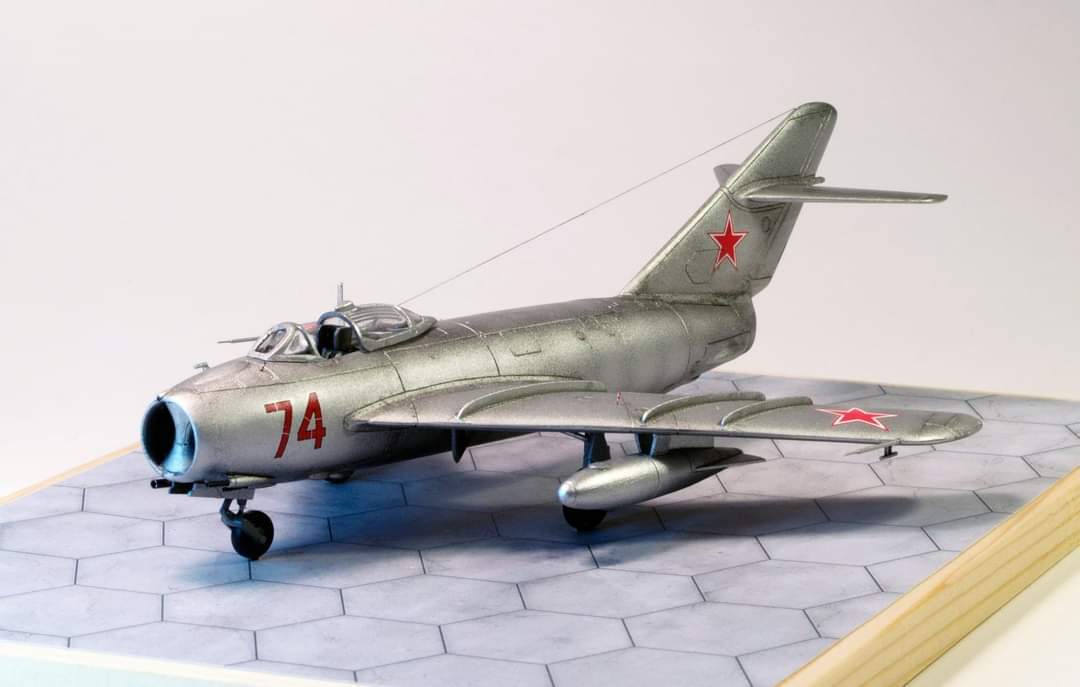 МиГ-17 1/72 Звезда | Пикабу