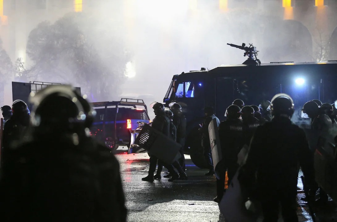 Kazakh revolt. Photographic footage of the pogroms and riots that swept the country - Kazakhstan, Protests in Kazakhstan, Chaos, Longpost