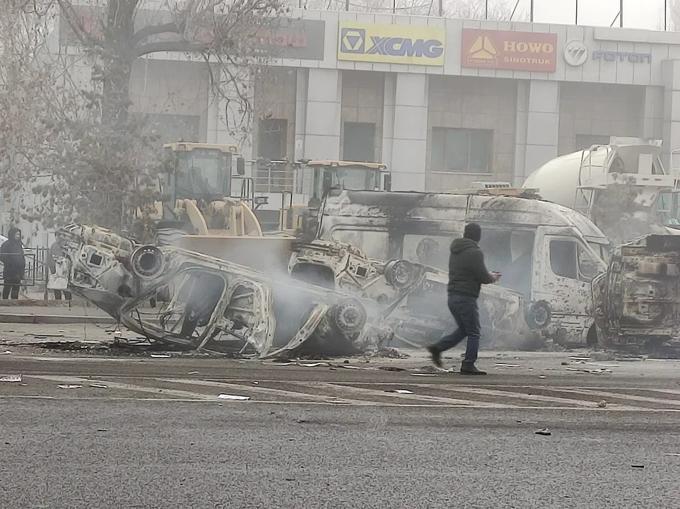 Continuation of the post Kazakh revolt. Photo footage of the pogroms and riots that swept the country - Kazakhstan, Protests in Kazakhstan, Chaos, Reply to post, Longpost, Politics