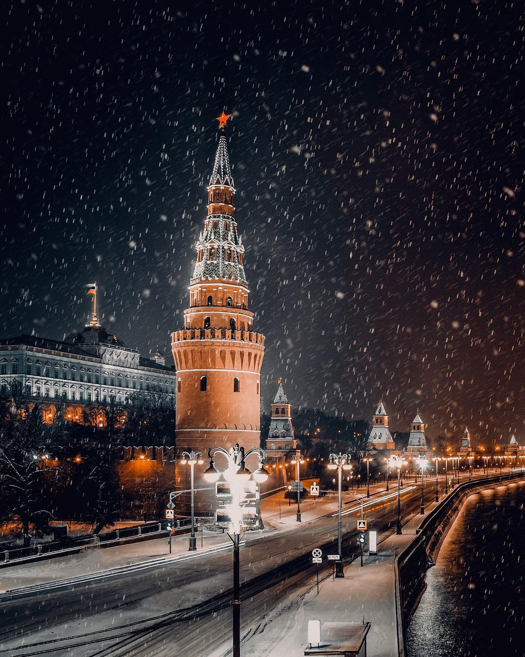 Snowfall in Moscow - Moscow, Capital, The photo, Snow, Night, Winter, Holidays, beauty