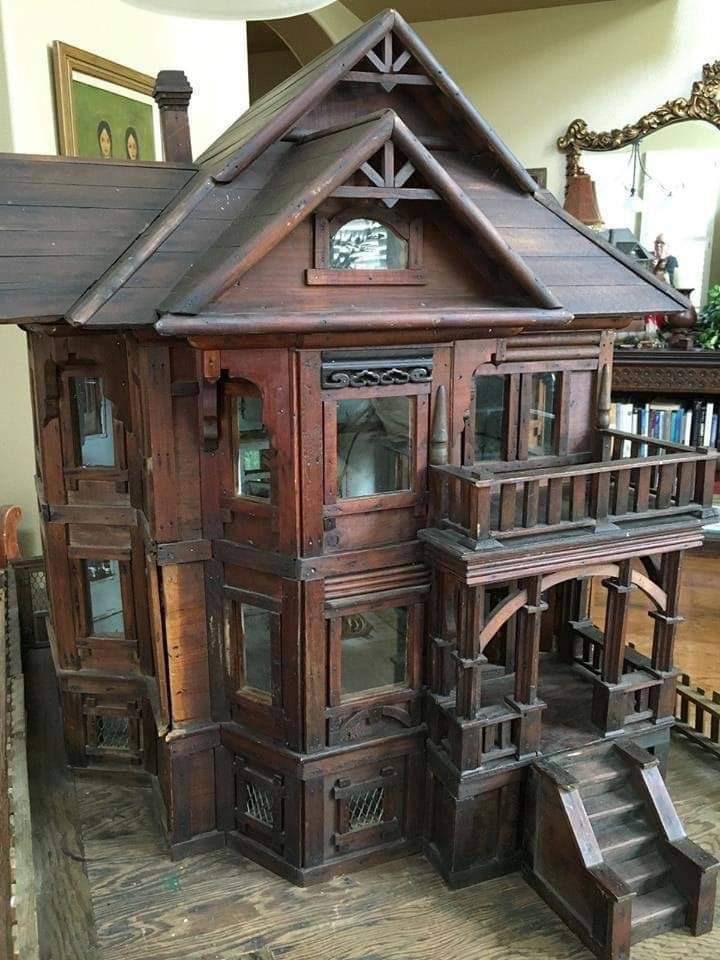 An old dollhouse from the 1880s - Toys, Dollhouse