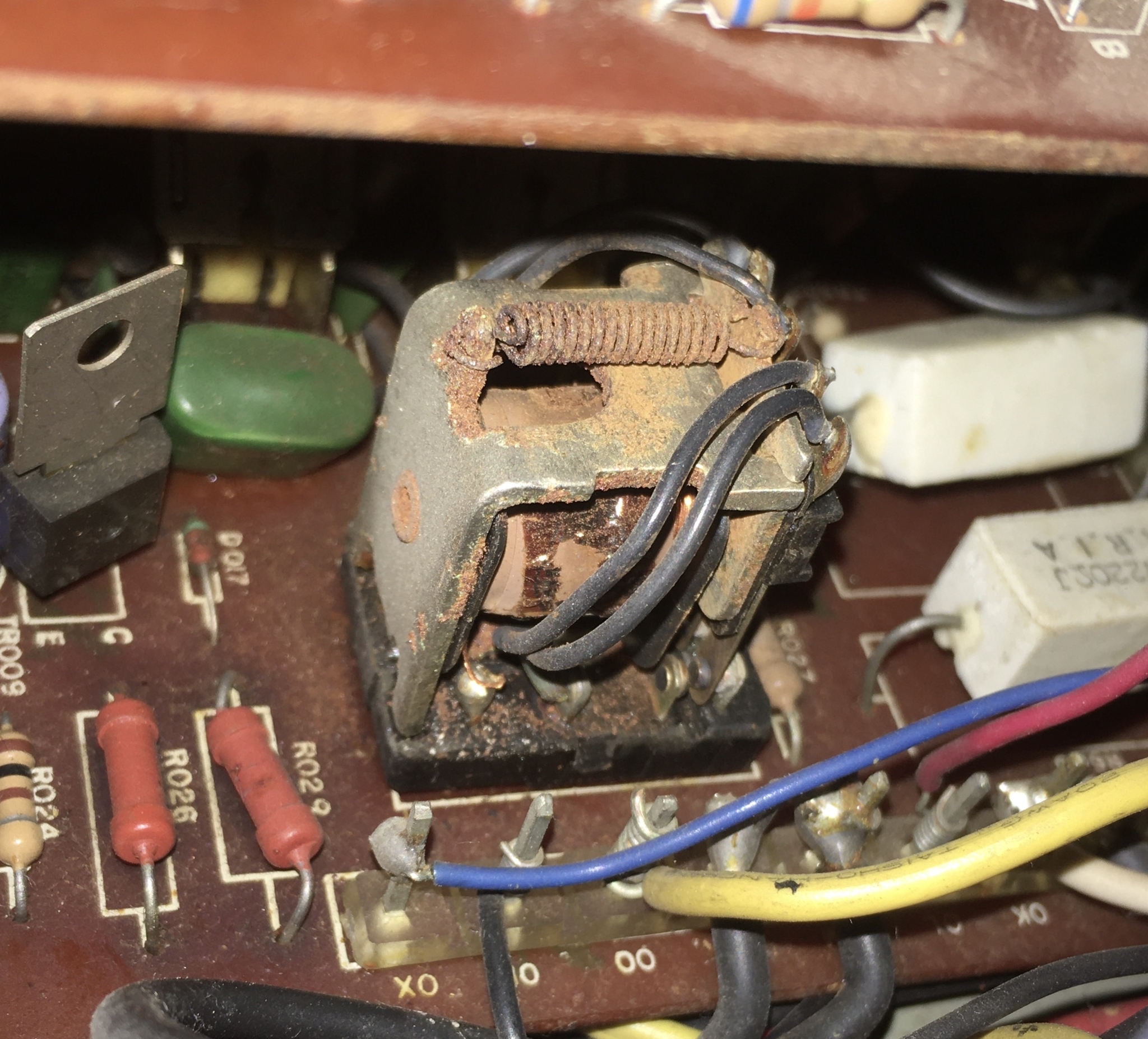 They brought a Yamaha amplifier for repair, they say that the relay does not always work after turning on ... - My, Amplifier, Yamaha, Repair