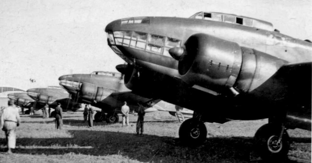 Самый итальянский самолёт. Savoia-Marchetti SM.79 Sparviero - Моё, Моделизм, Стендовый моделизм, Сборная модель, Авиамоделизм, Хобби, Миниатюра, Своими руками, Рукоделие без процесса, Авиация, История, Самолет, Вторая мировая война, Италия, Бомбардировщик, Торпедоносец, Масштабная модель, Коллекция, Коллекционирование, Видео, Длиннопост