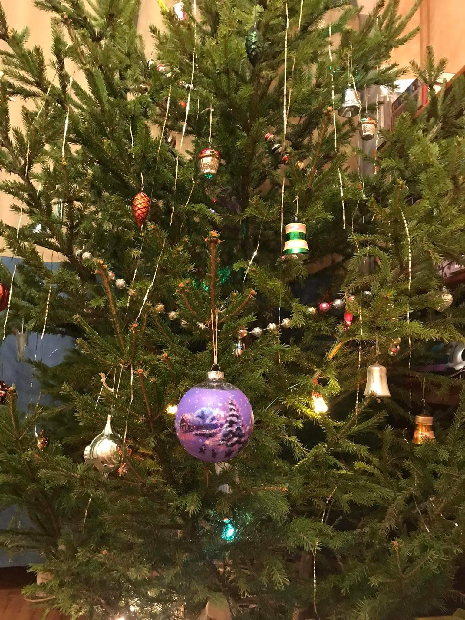 A journey along the Christmas tree - My, Life stories, A life, New Year, Childhood, Christmas, Christmas tree, Ball, Christmas decorations, The Forest Raised a Christmas Tree, Family, Creation, Village, House in the village, Painting, My defense, Longpost