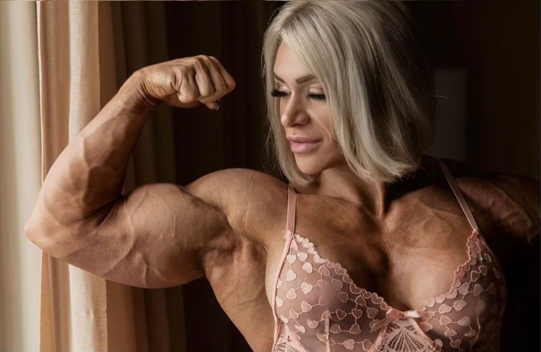 Stephanie Marie Flesher - NSFW, Girls, Strong girl, Bodybuilders, Body-building, Sports girls, Sleep-Sleep, Video, Longpost