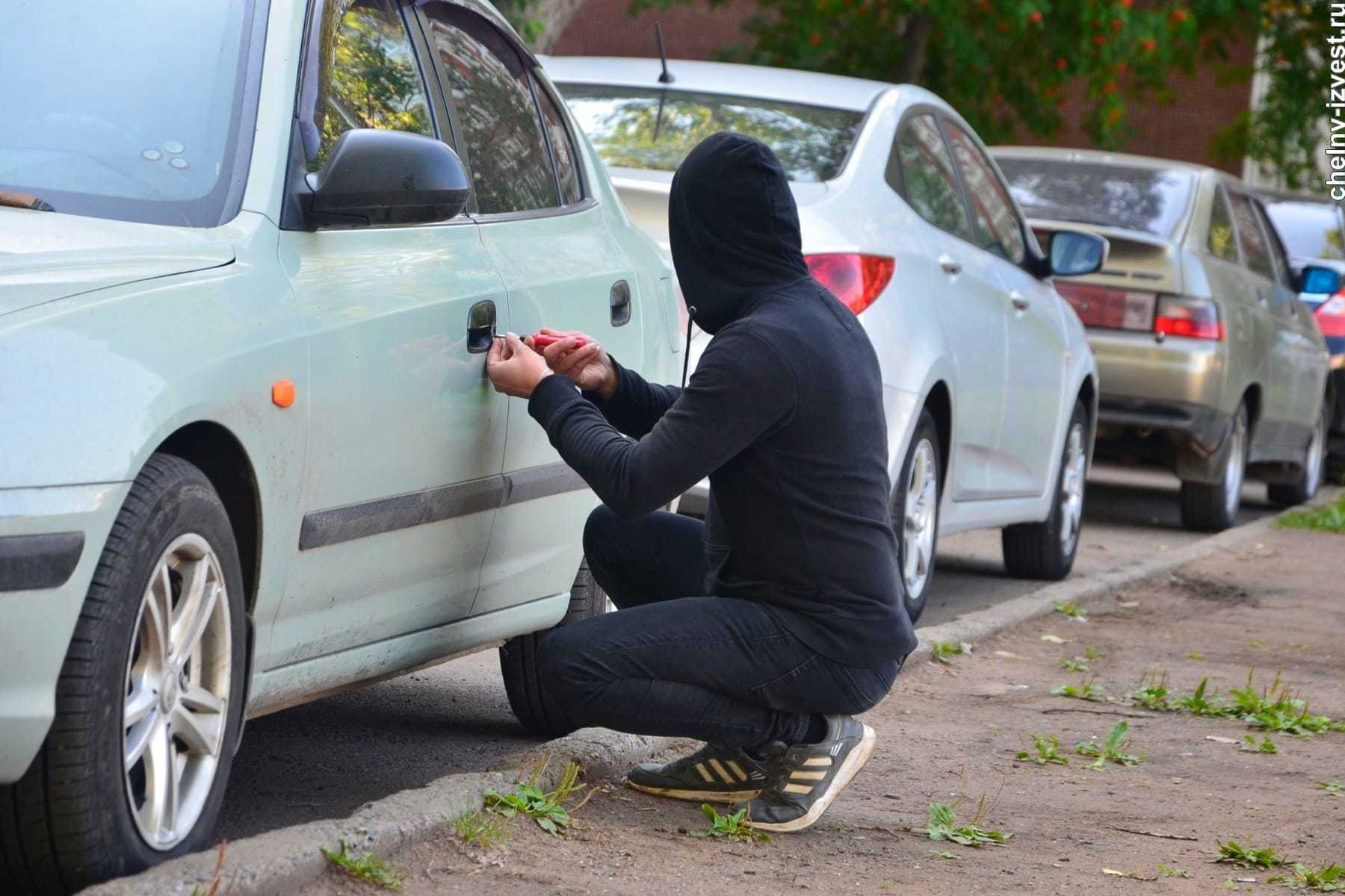 Угоняют ежедневно. Названы самые угоняемые модели автомобилей в 2022 году |  Пикабу