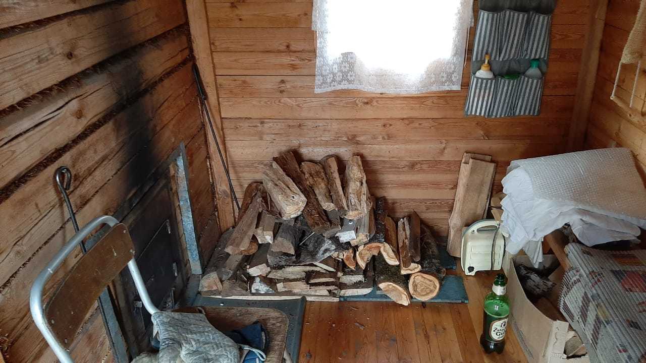 A real Russian bathhouse - My, Bath, Vologodskaya Oblast, House, The photo, Photo on sneaker, Mobile photography, Stove, Firewood, Longpost