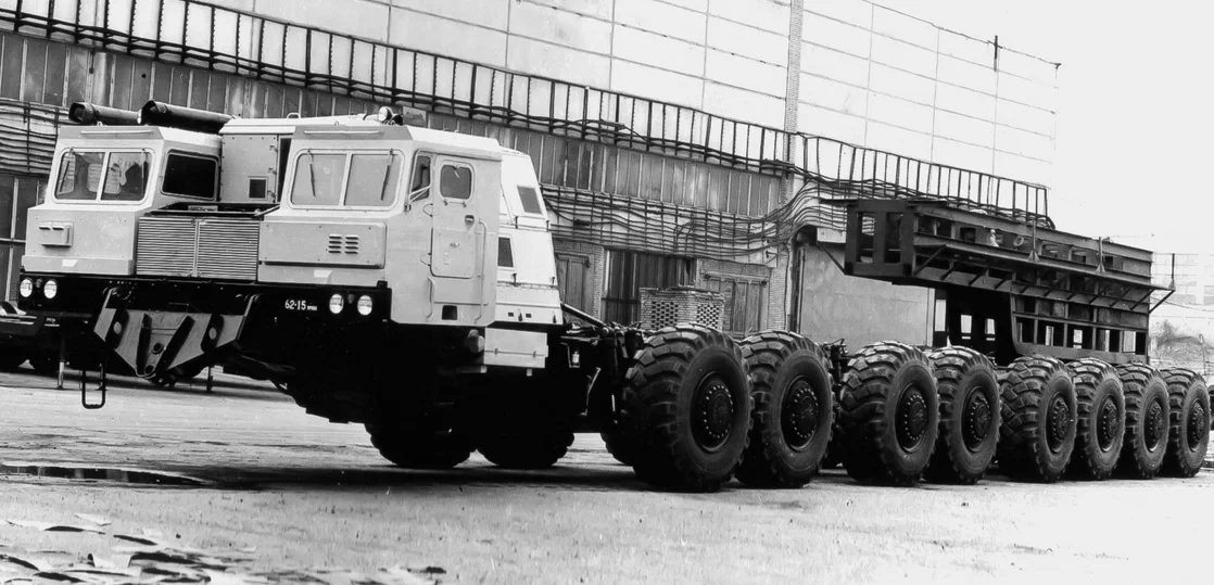 Why do rocket carriers have two cabins? - the USSR, Tractor, Made in USSR, Yandex Zen, Longpost