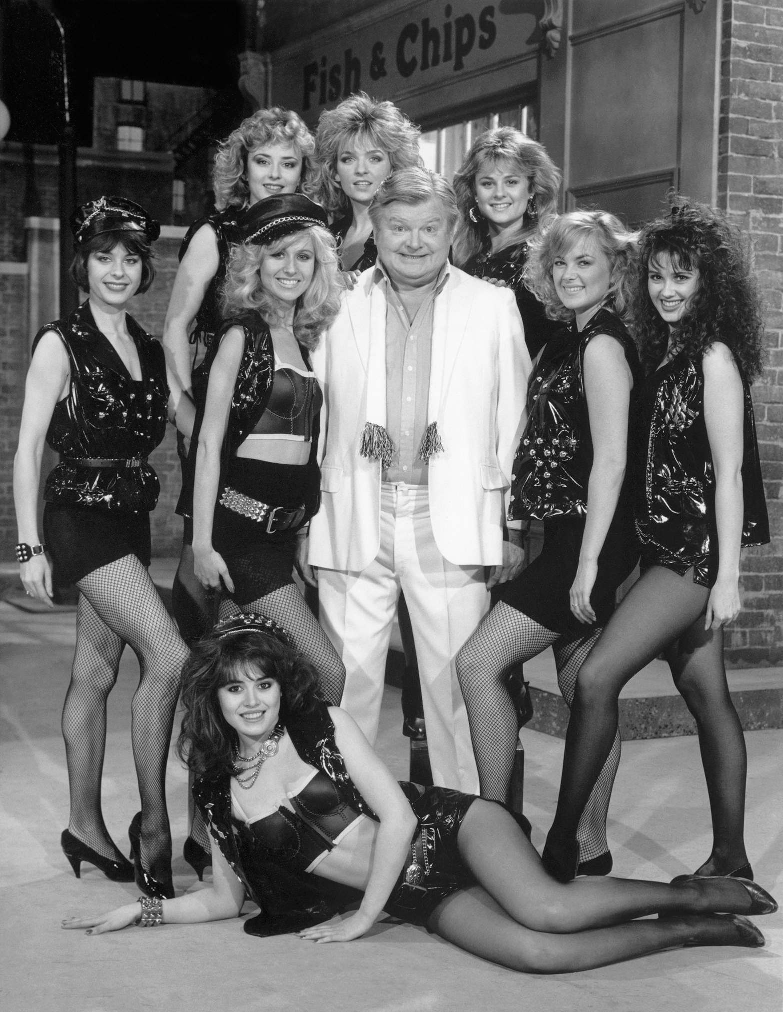 January 21, 1924 was born Alfred Hawthorne Benny Hill - Benny hill, The Benny Hill Show, Comedian, English humor, Longpost