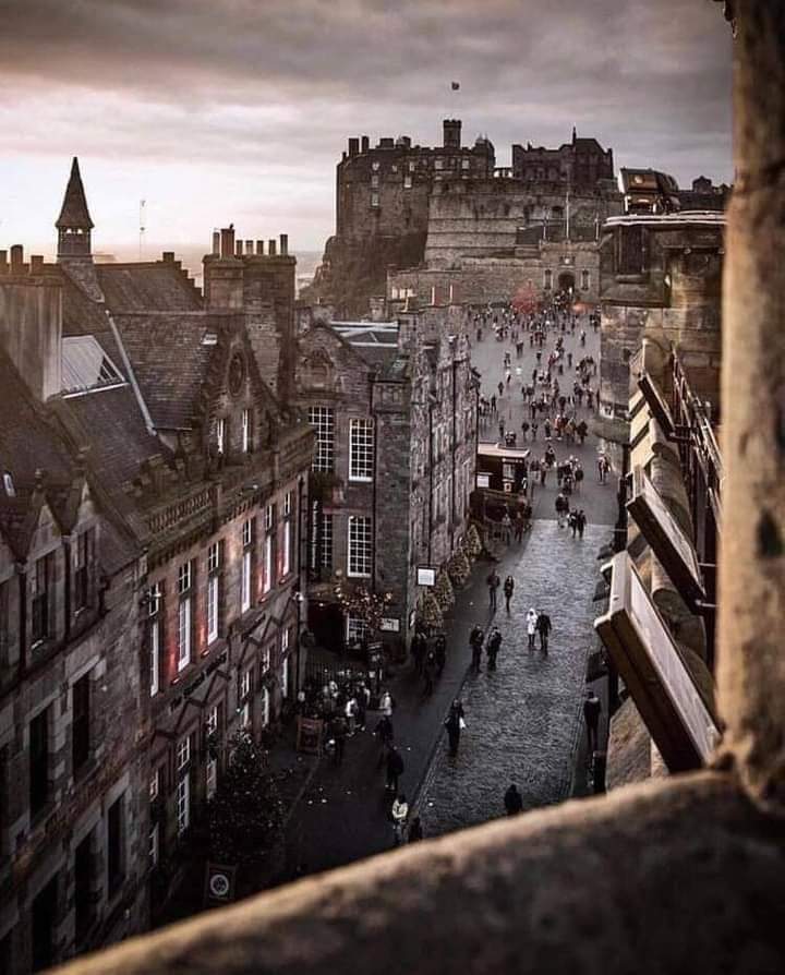 Edinburgh, a city taken from the Harry Potter books - Edinburgh, Color correction, Longpost