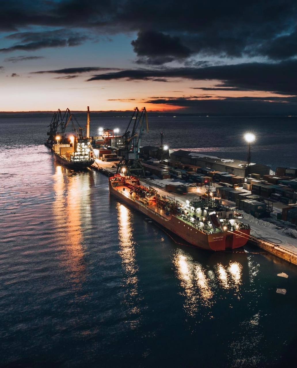 Lights of the Evening Korsakov, Sakhalin Island - The photo, Nature, Evening, Sea, Port, Sakhalin, Longpost