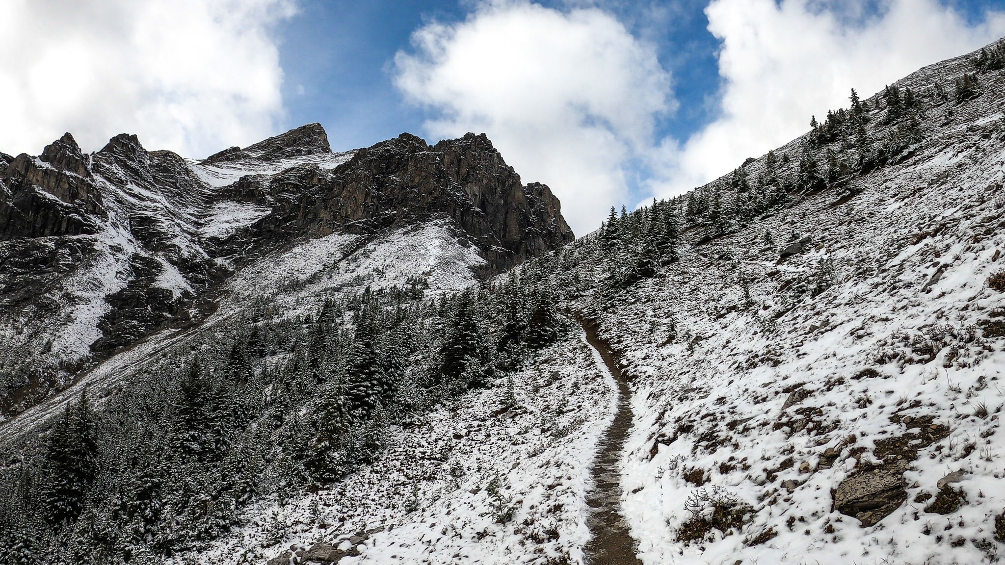 The first snow pass of the season! - My, The mountains, Canada, Mountaineering, Pass, Hike, Nature, Video, Longpost