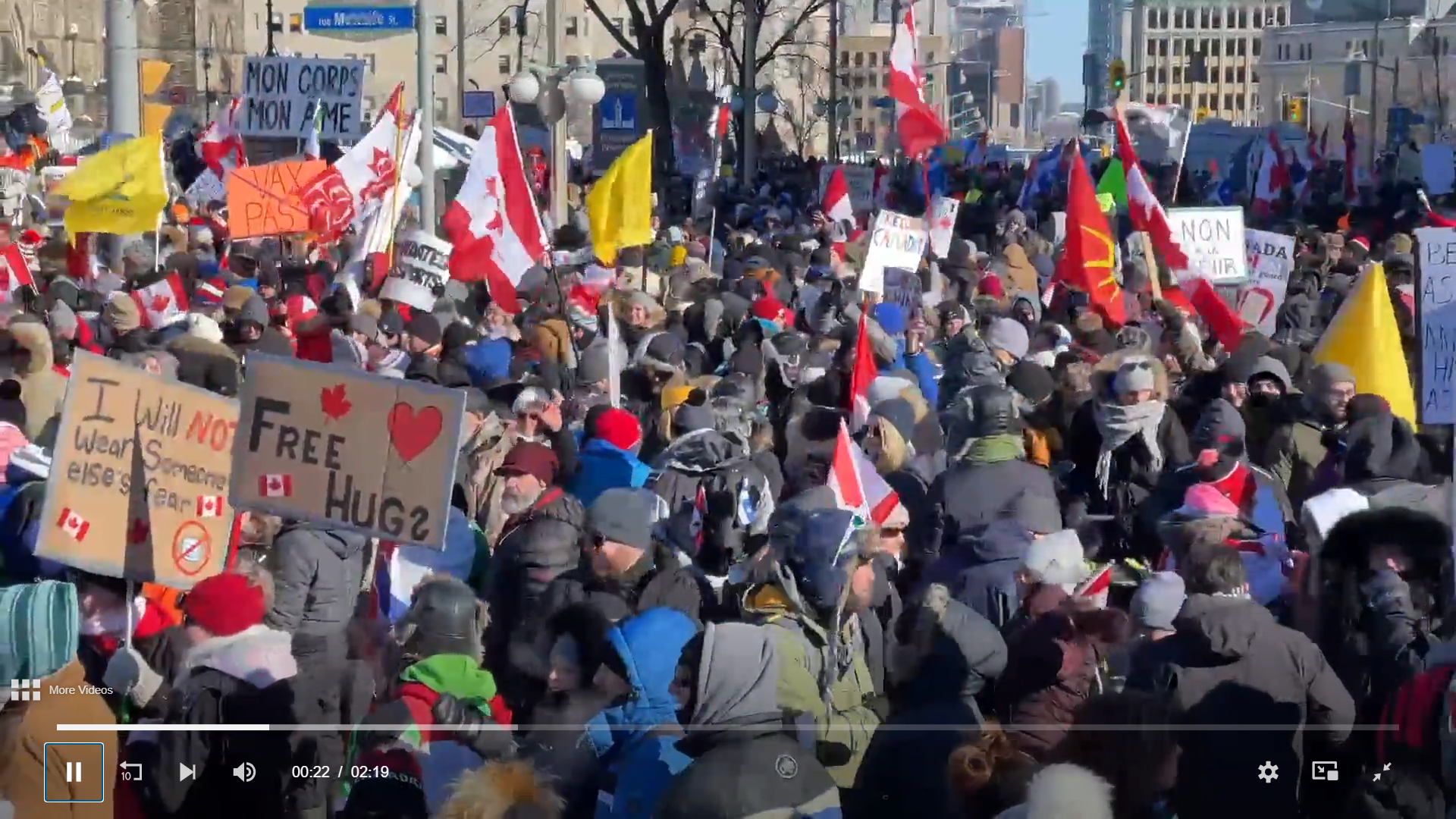 Police expected mass riots, but the protesting Canadians just sang, danced, looked for food and to the toilet - Canada, Protest, Politics, Longpost