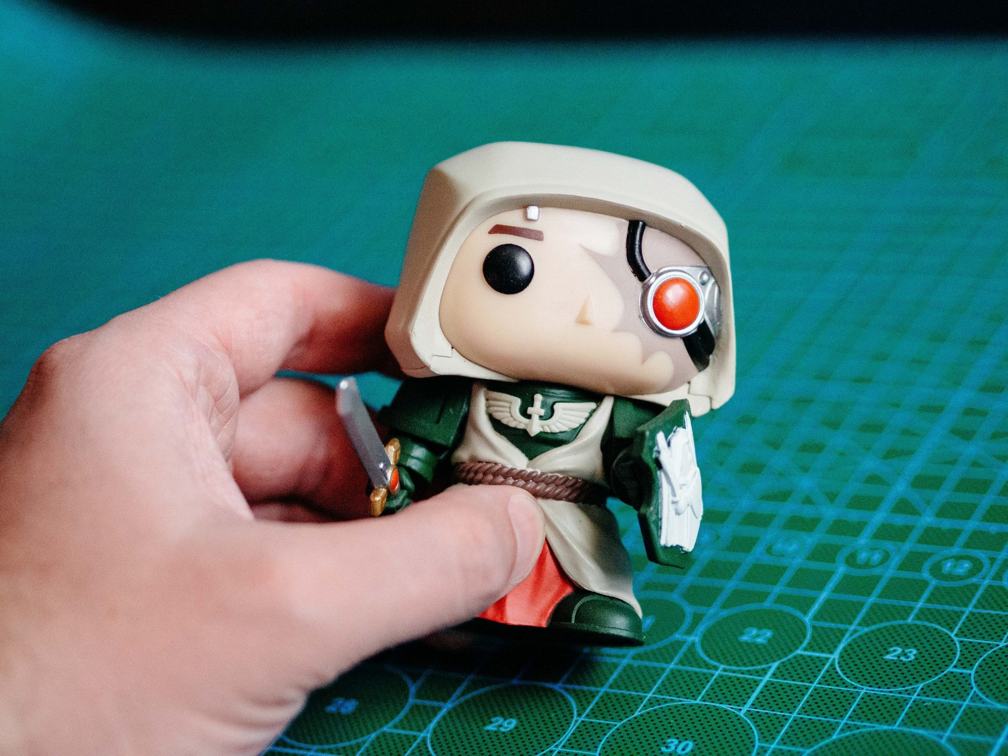 Полки для фигурок funko pop