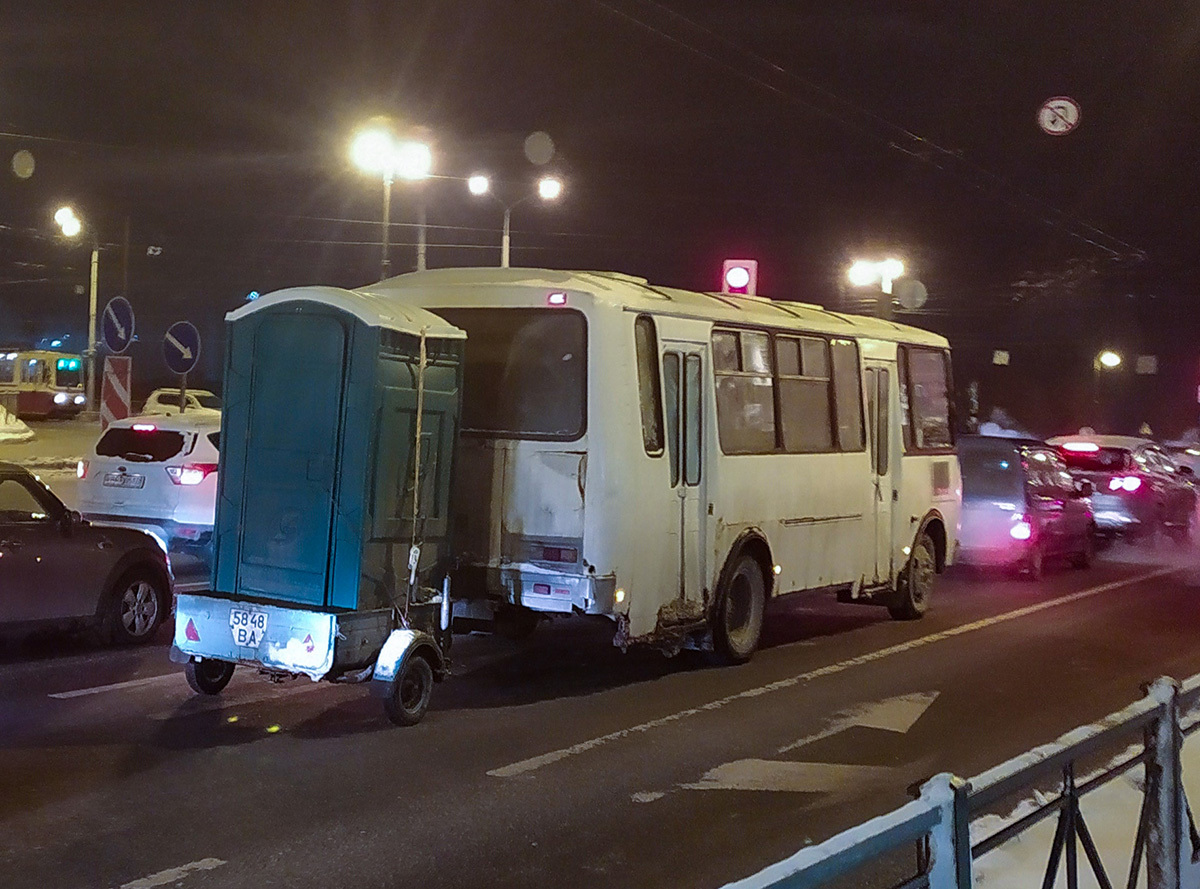 Minibus of increased comfort, with toilet - My, Humor, The photo, Saint Petersburg, Auto