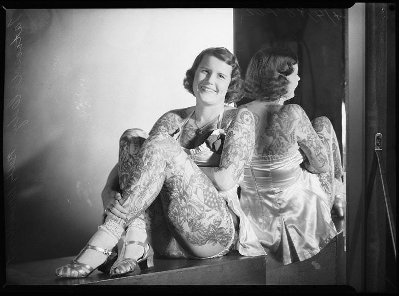 Partaks under stockings: shocking exoticism of the 20th century - Black and white photo, 20th century, Art, Tattoo, Longpost