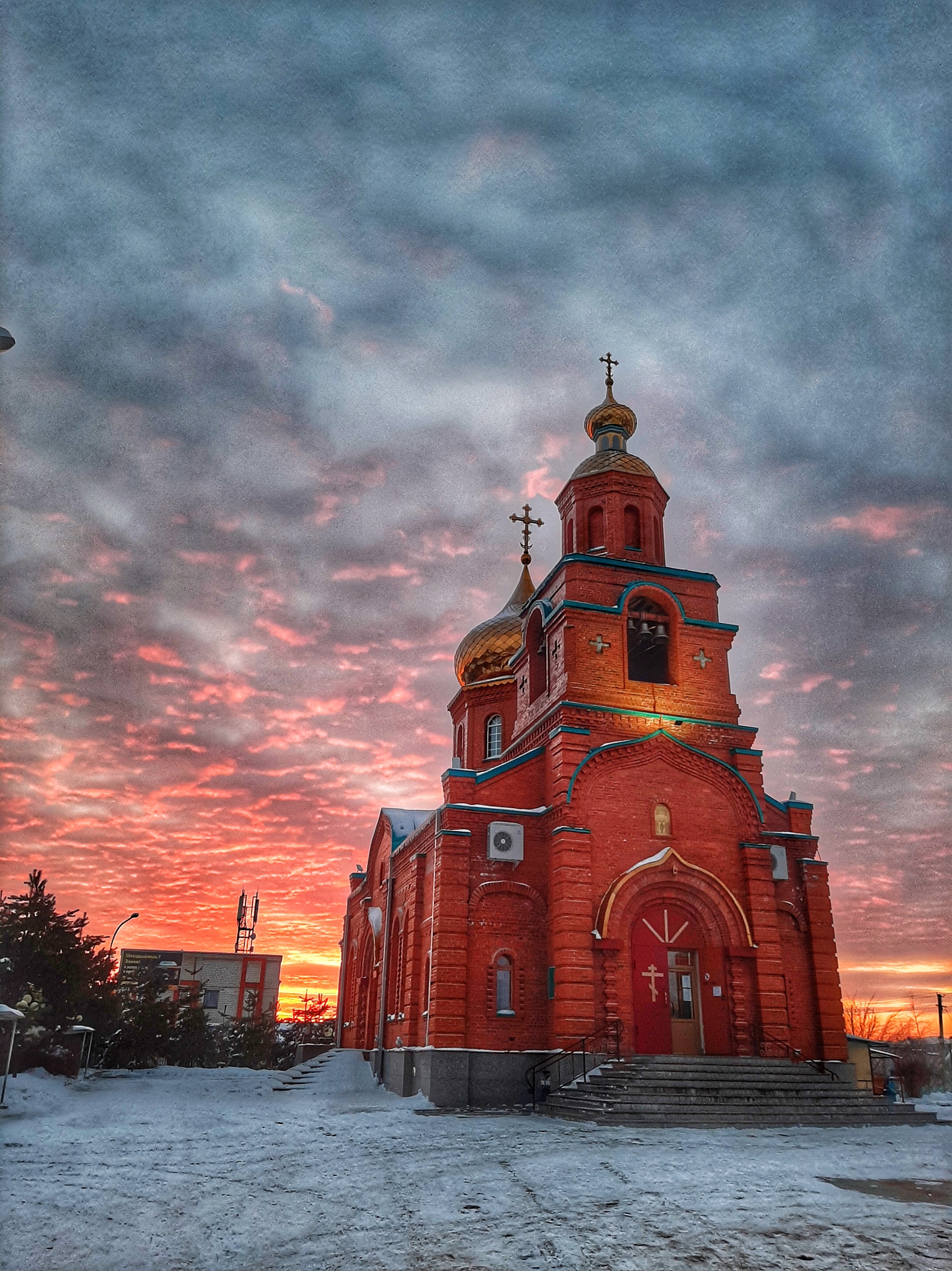 The sky is scrubbing, it's time to pray... - My, Church, dawn, beauty