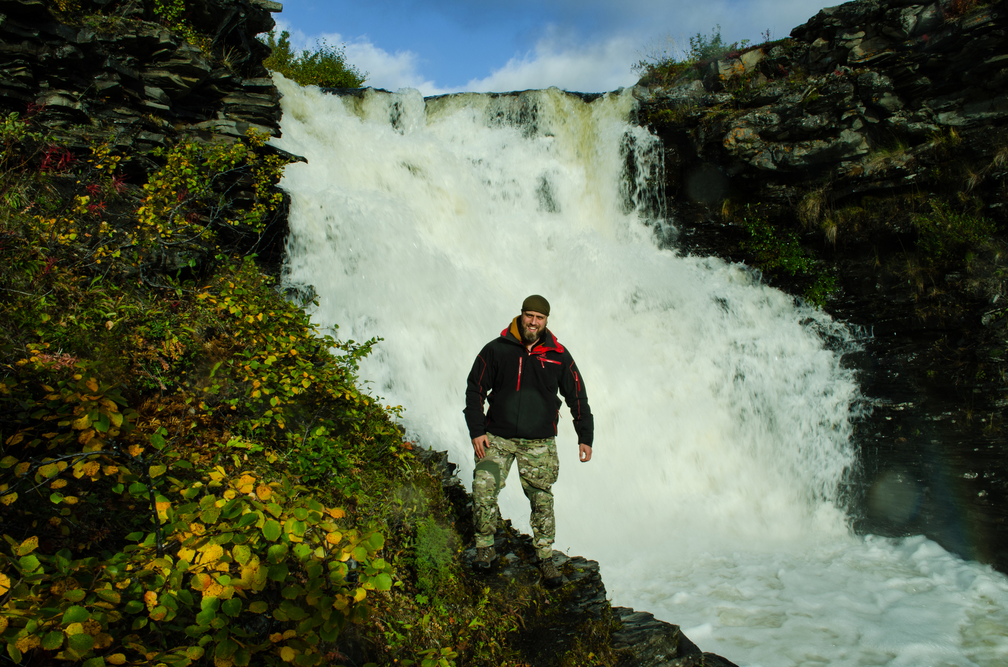 Kola. Medium and Fisherman in 2 days! - My, Travel across Russia, Travels, Nature, Mountain tourism, Waterfall, Туристы, Landscape, Lake, The nature of Russia, Kola Peninsula, Aerial photography, River, Карелия, North, Peninsula Middle, Video, Longpost, Video blog