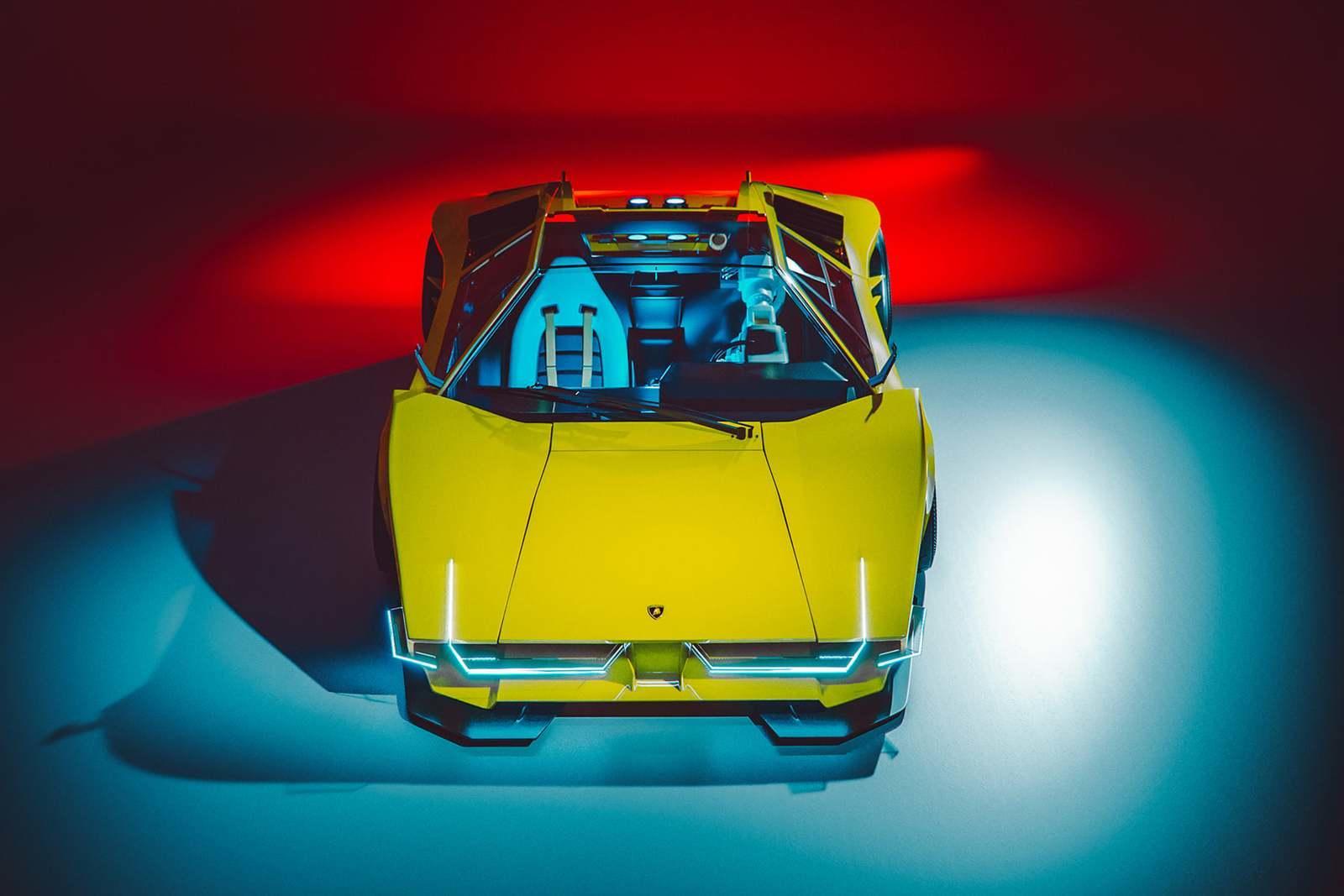 Lamborghini Countach 2020