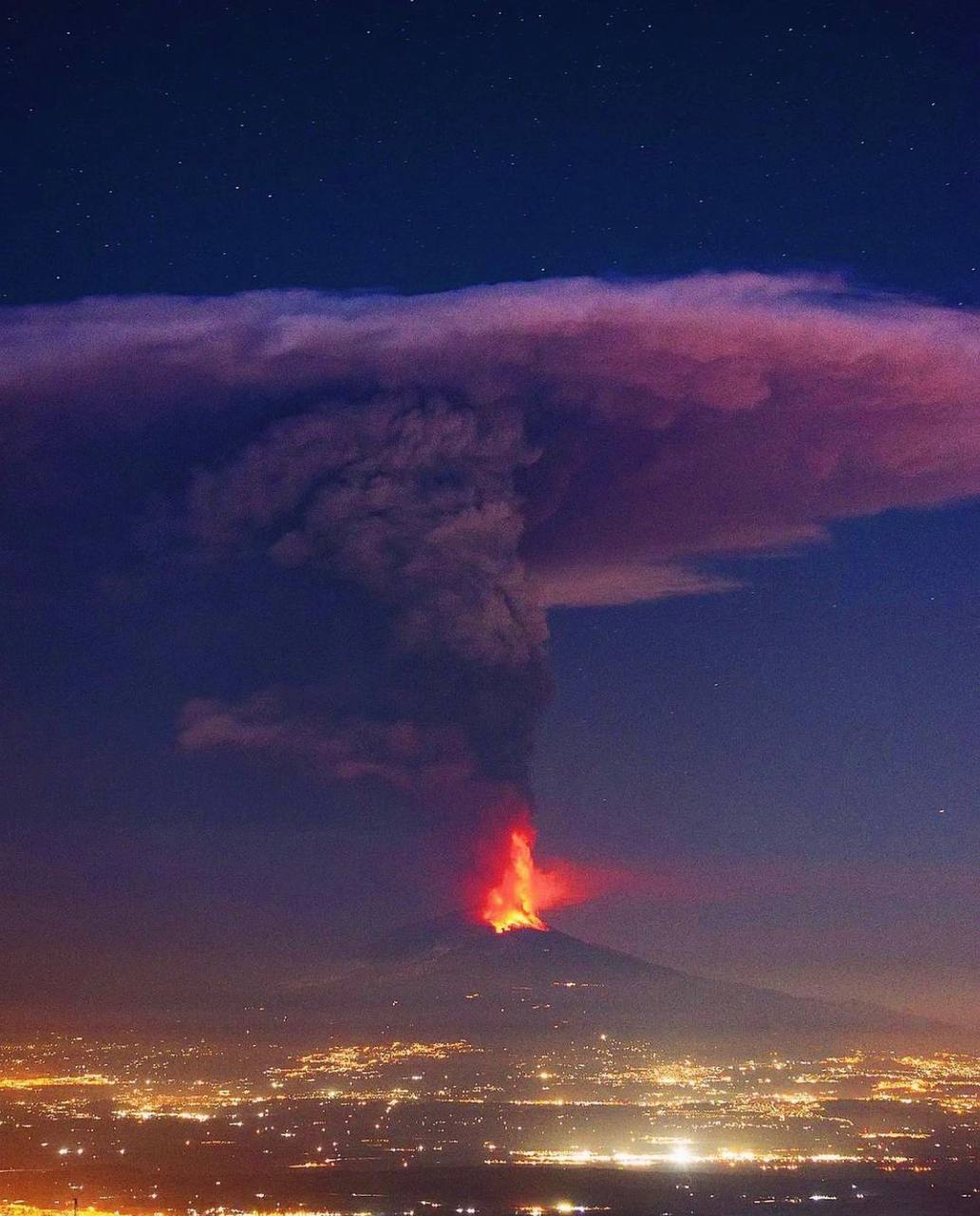 Beautiful, but suka, scary - Volcano, Mount Etna, Eruption, Sicily, Video, Longpost